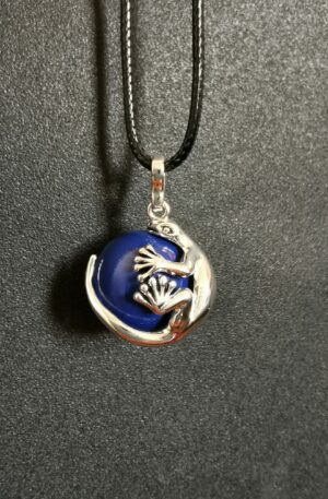 Bola salamandre bleu marine sur cordon noir